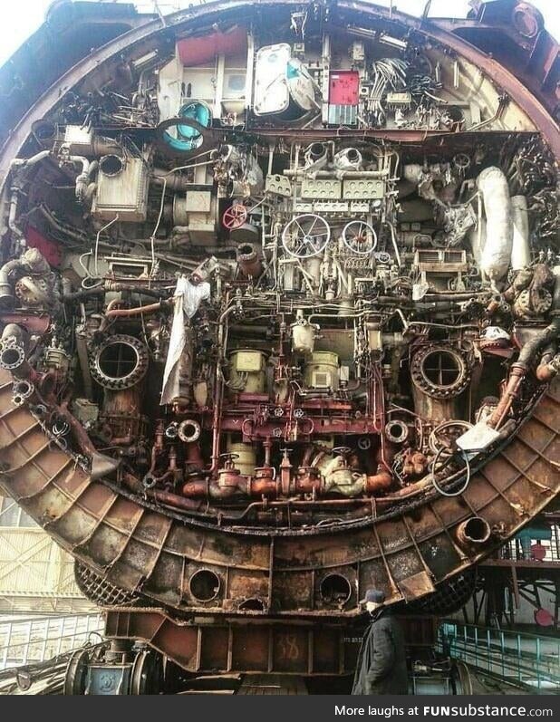 Ever wondered what a slice of submarine looks like..?