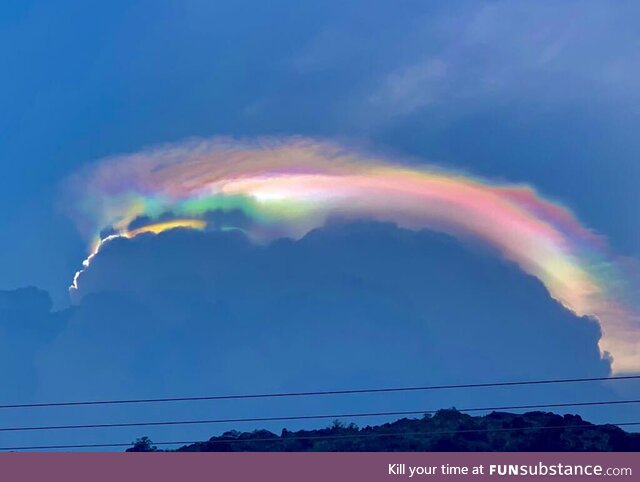 (OC) An iridescent cloud I saw a while back