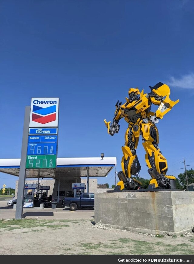 Weird art you say? Random gas station in East Texas