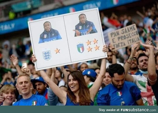 Euro final 2020, Italian fan with poster of famous meme legend