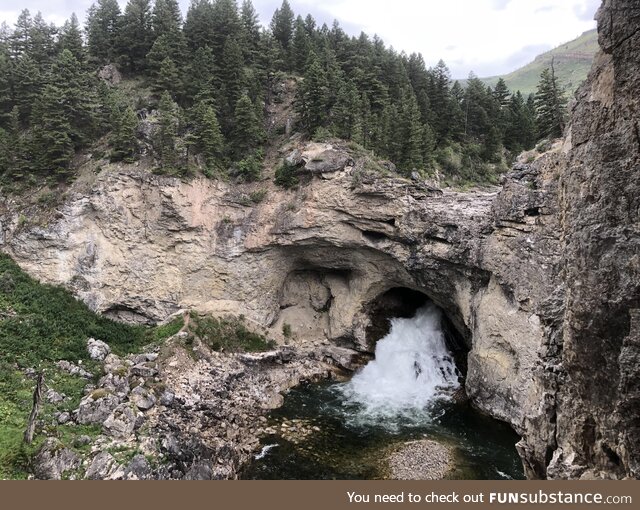 Natural bridge mt