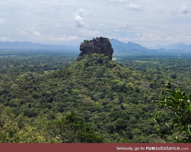 I took a photo of the 8th wonder of the world. (Sigiriya, the lion rock fortress)