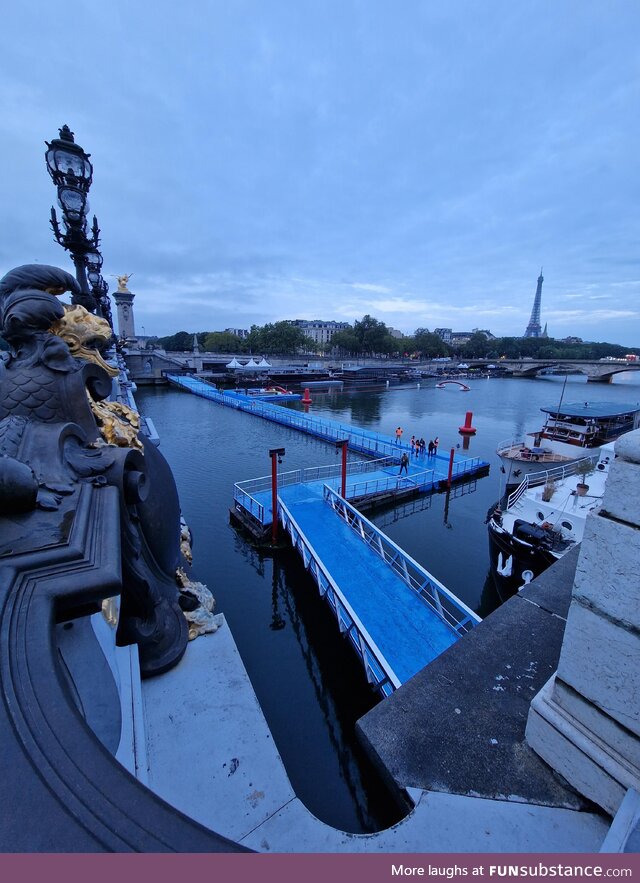 Paris 2024 - Swimming Course / View to the Eiffel Tower / Seine