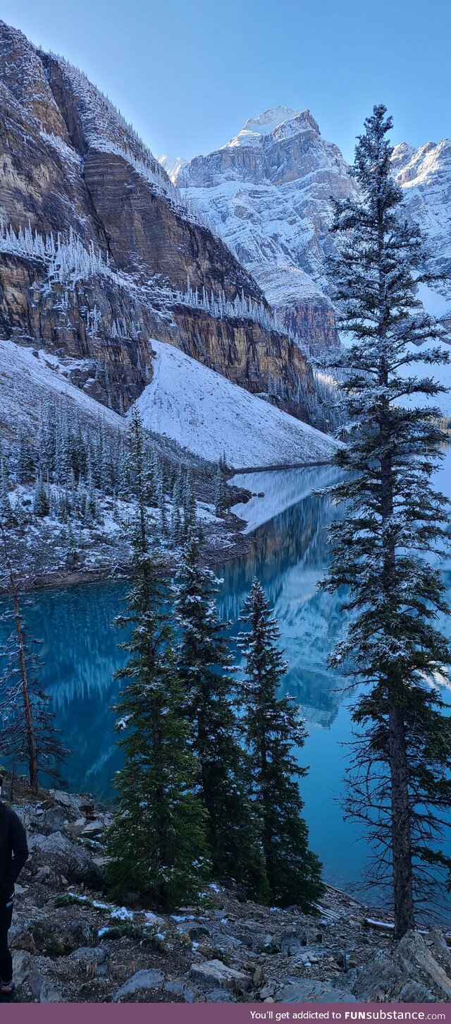 Majestic moraine lake, alberta