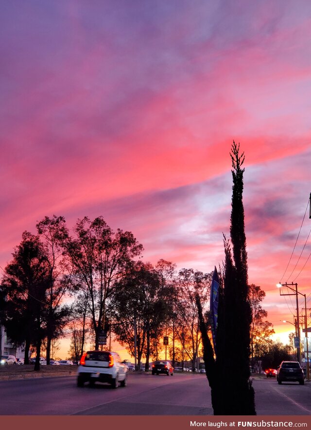 The sky on my city last week (Yeah the photo is raw)