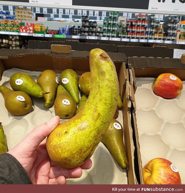 This pear may have been raised by banana's