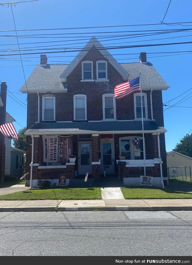 [OC] I’d love to know how well these adjoined neighbors up the street from me coexist.