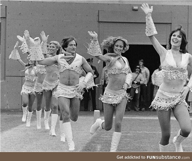 Robin Williams dressed as a cheerleader, 1979