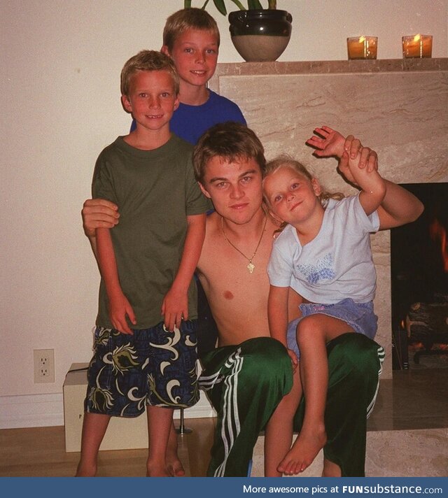 Leonardo DiCaprio with his cousins, 1999