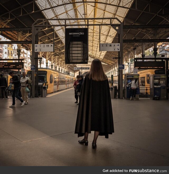 Did you know that university students in Portugal wear black cape as academic uniform?