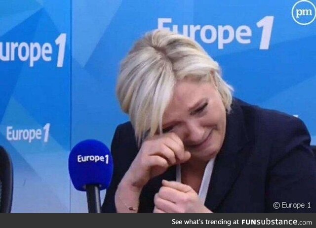 Le Pen le Faciste qui Crying