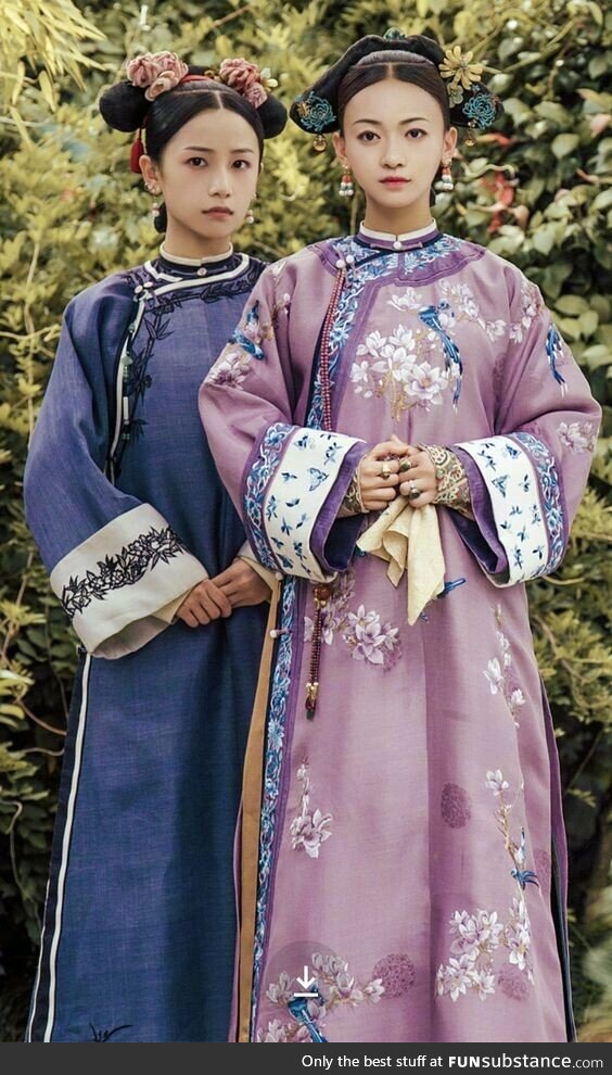Chinese women wearing Qipao (traditional Chinese outfit)