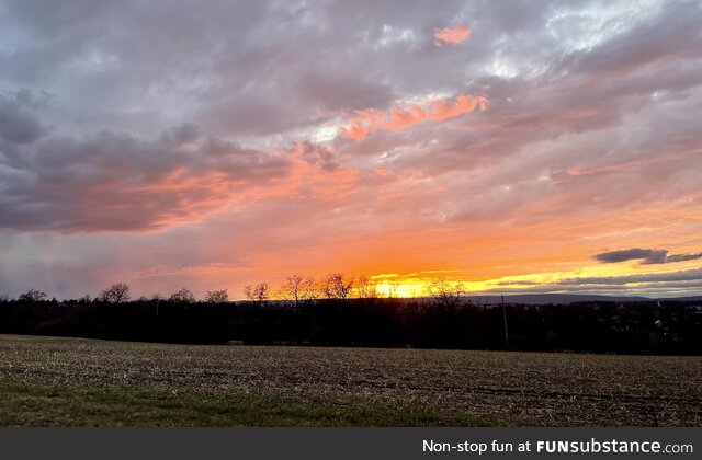 ‘The last light is far from the end of the beauty’ ~ Pennsylvania, United States