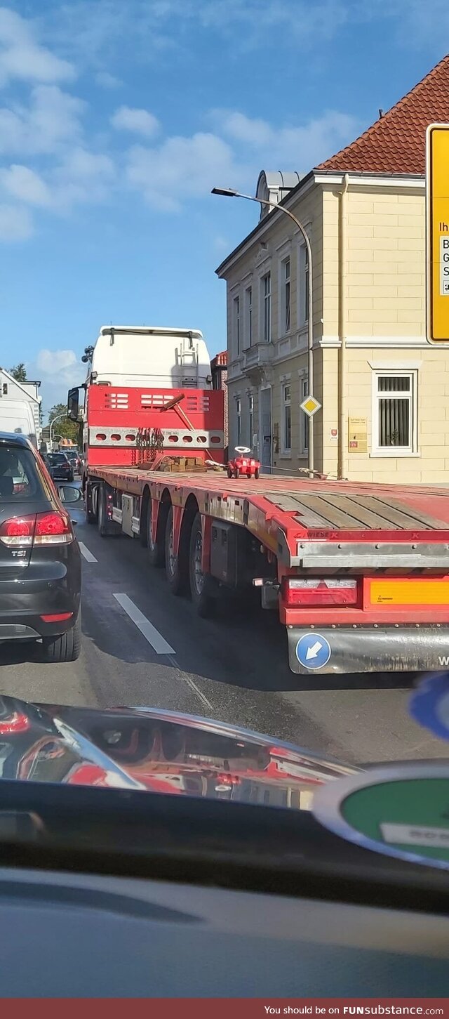 Just another heavy transport, seen last week