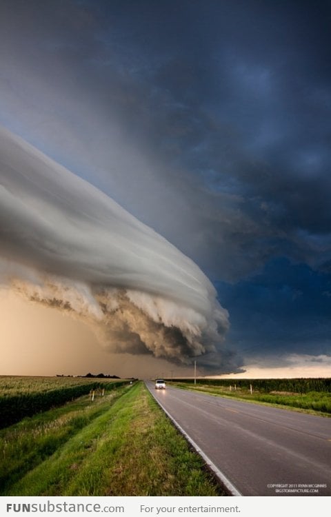Spectacular Cloud Formation in Nebraska