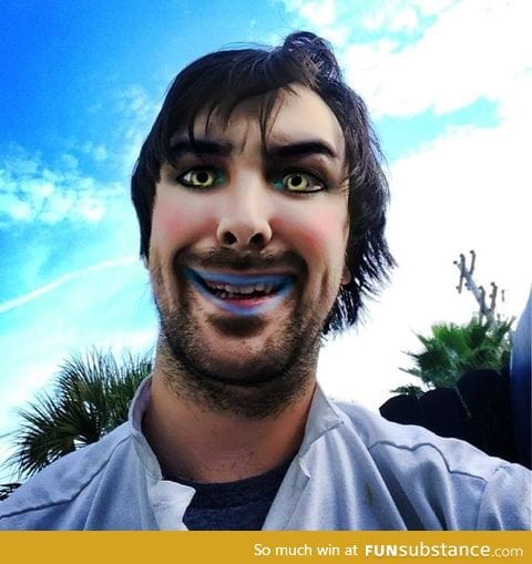 I downloaded a make-up and beauty app. Am I doing it right?