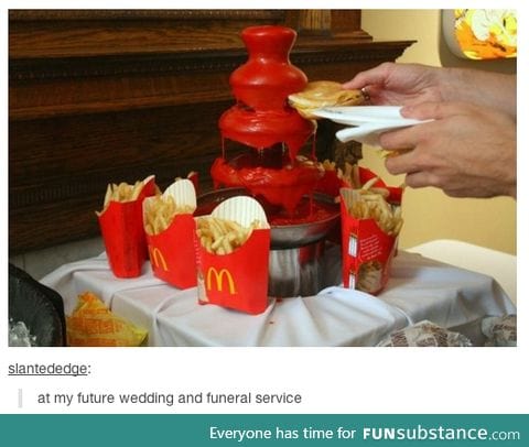 Ketchup fountain