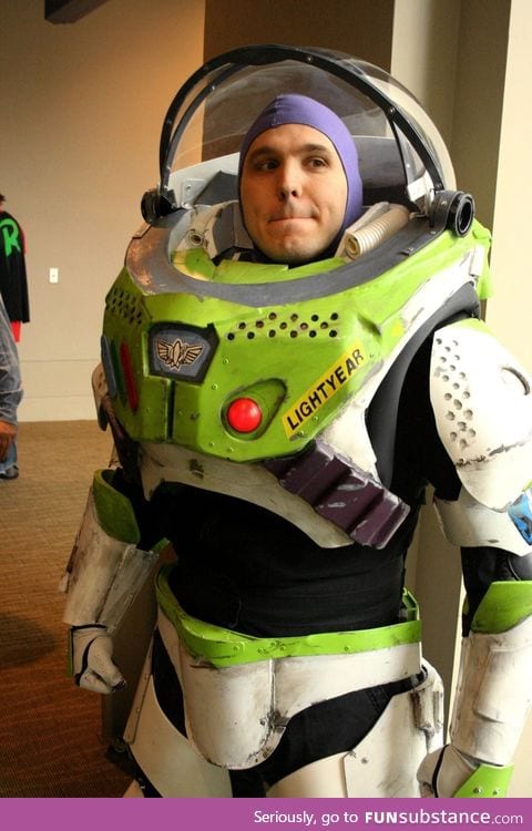 Buzz lightyear cosplay