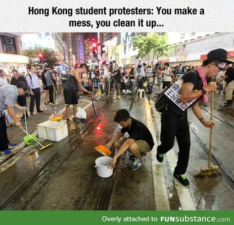 Hong Kong protesting the right way