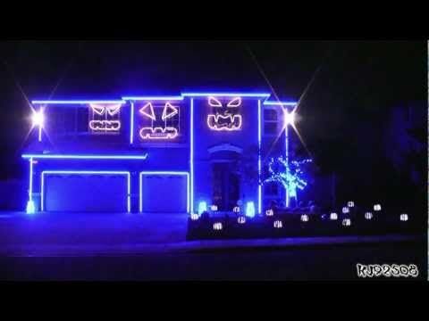 Man Turns His Own House Into A Halloween Light Show