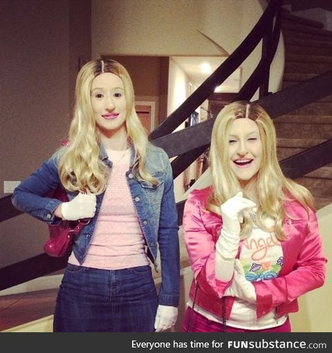 Iggy Azalea dressed up as white chicks for Halloween