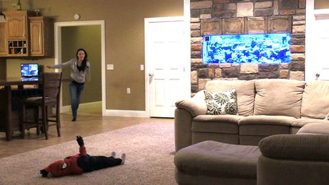 Crazy dad "kills" his kid in the house to prank his wife!