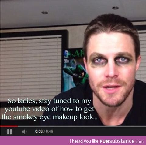 Stephen Amell(Oliver Queen/the Arrow) does a makeup tutorial video