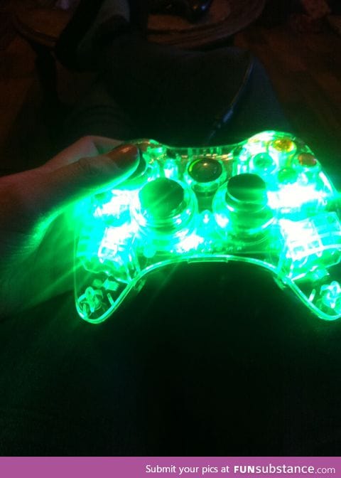 That feeling of a new xbox controller...... ahhhhh