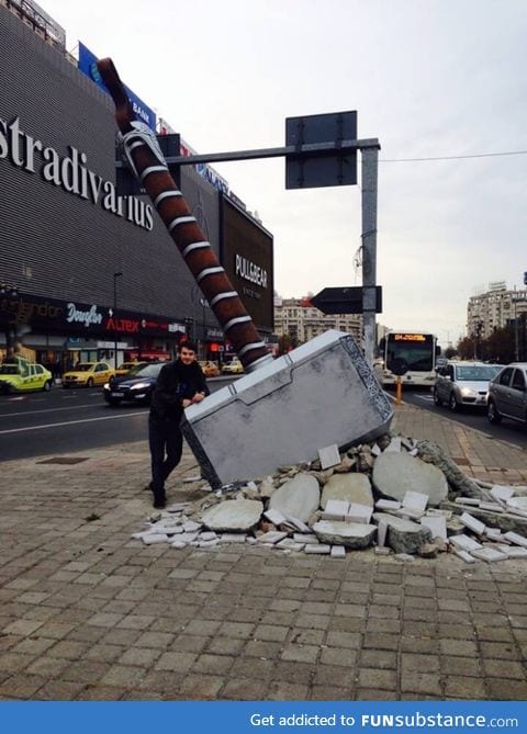 Thor's hammer in Romania, Bucharest