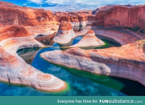 Reflection canyon, usa