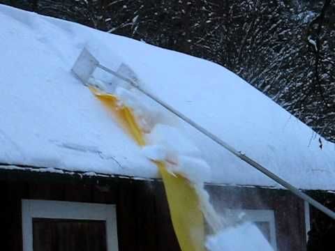 Very clever and satisfying way of removing snow from your roof