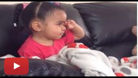 Little girl's reaction Mufasa being killed in Lion King is cute but sad