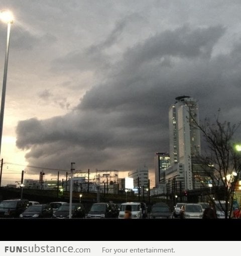 Seeing a dragon in the sky in Japan