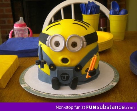 Minion Cake