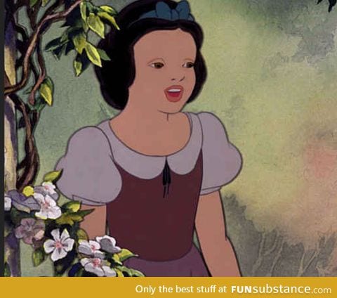 I can't stop laughing at this picture of snow white without her make up
