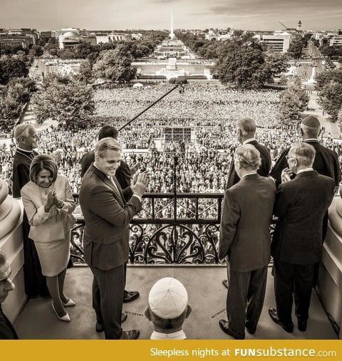 Incredible picture from the Popes visit to DC
