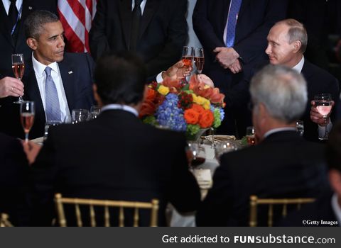 This awkward photo of Obama and Putin locking eyes at the UN speaks volumes