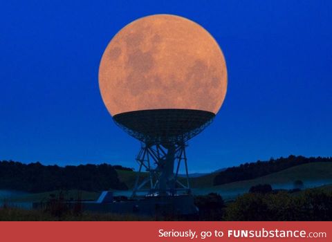 Supermoon in radio telescope