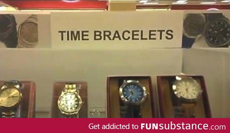 In 2013, there are no more watches, only time bracelets