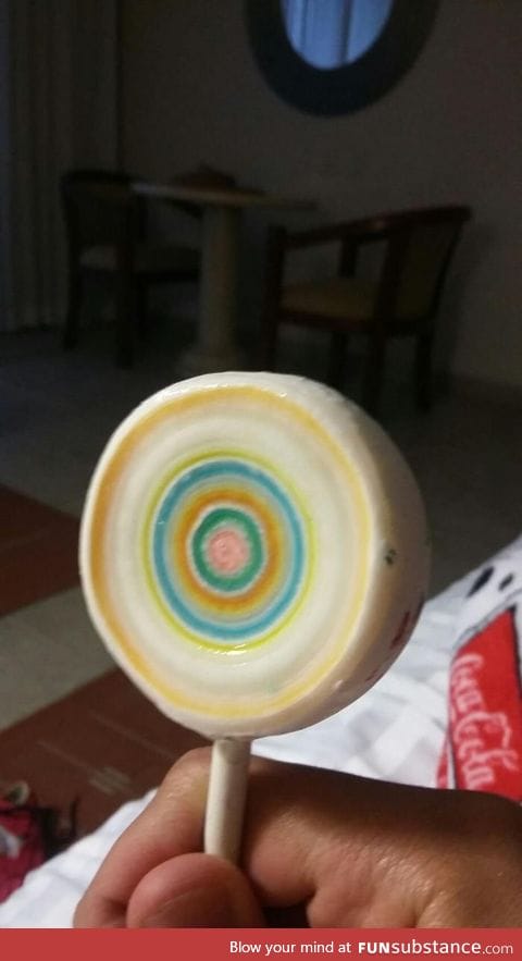 It took 7,980 licks to get to the center of this jawbreaker