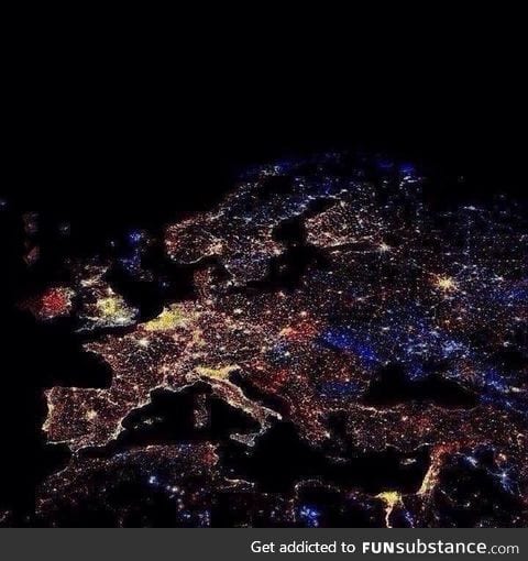 This is how Europe looked like at midnight today