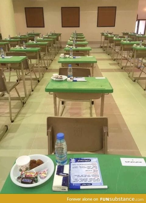 A typical exam room in Saudi