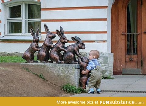 Kid posing for a cute photo