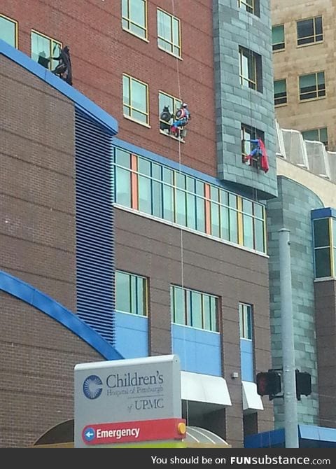 How they clean the windows in the Children's Hospital in Pittsburgh