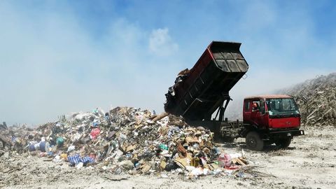 The plastic waste problem in the Maldives islands