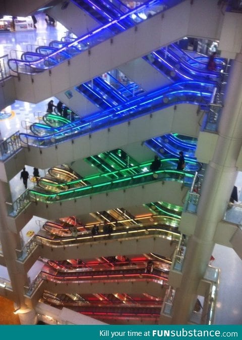 The techno-mart here in south korea has some fancy escalators