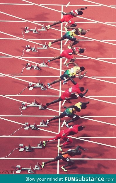 The first microseconds of a 100m sprint race