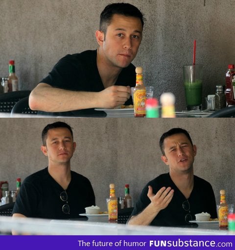 Joseph Gordon-Levitt spots a paparazzi