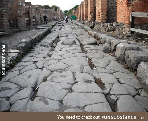 1,900 year old tracks in Pompeii