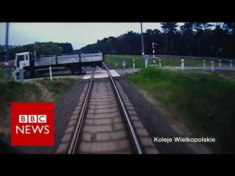 Train Driver Sprints Through Train to Warn People of Inevitable Crash